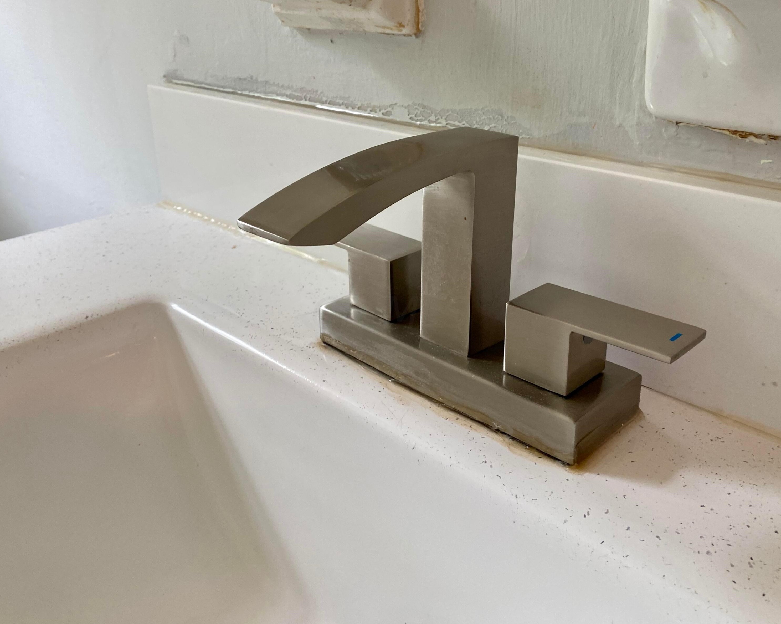 282 Edgevale Rd, Columbus OH 43209-1521 exterior