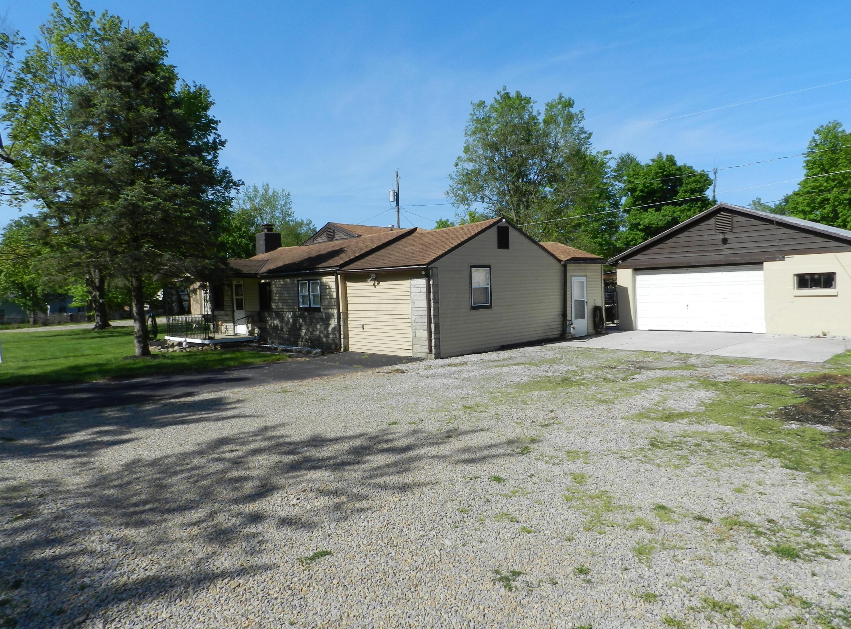 13065 Laurel Rd, Thornville, OH 43076-9145