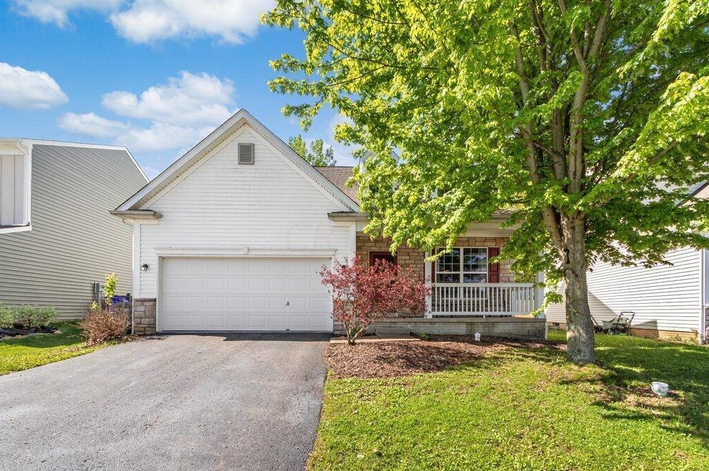 7529 Twisted Bark Dr, Cnl Wnchstr, OH 43110