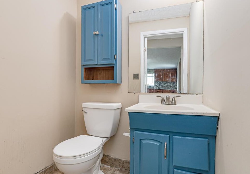 5599 Natalie Ct, Westerville OH  43081-4322 exterior