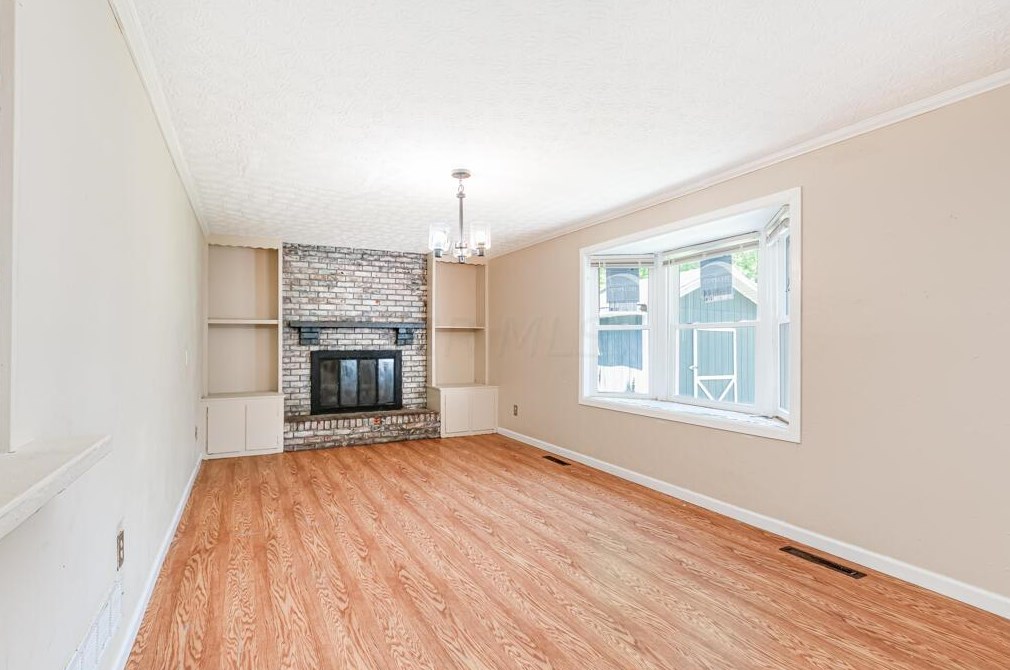 5599 Natalie Ct, Westerville OH  43081-4322 exterior