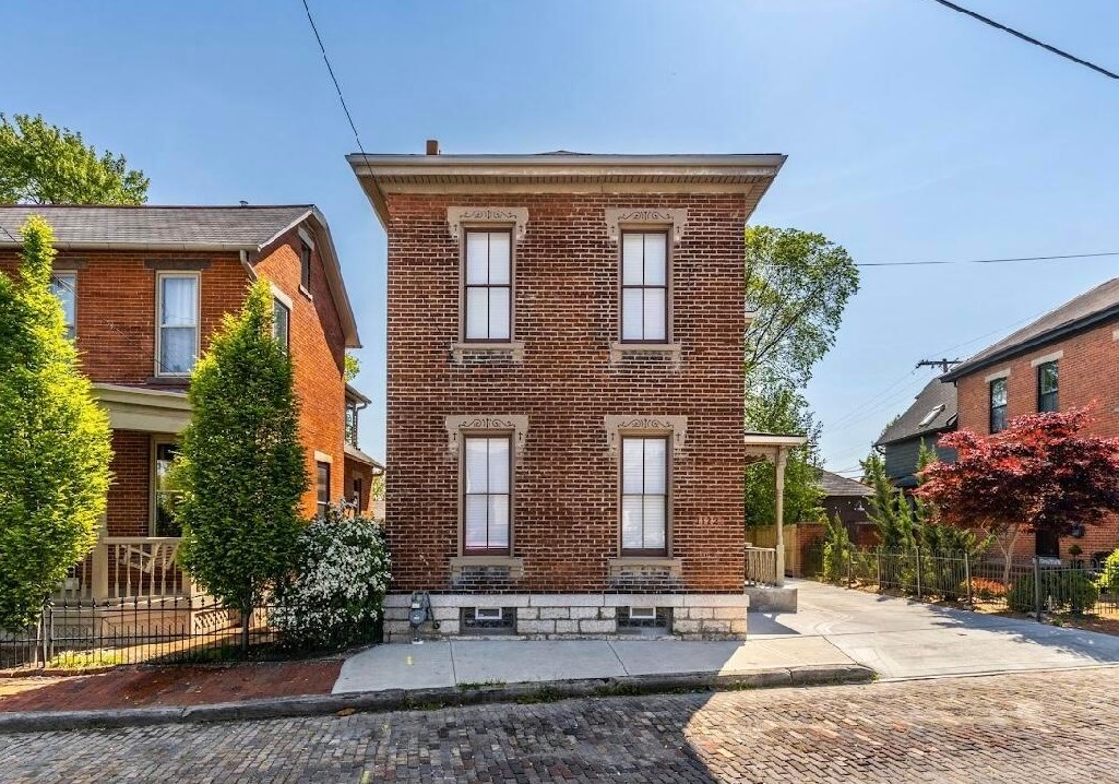 1122 Pearl St, Columbus, OH 43206-3420