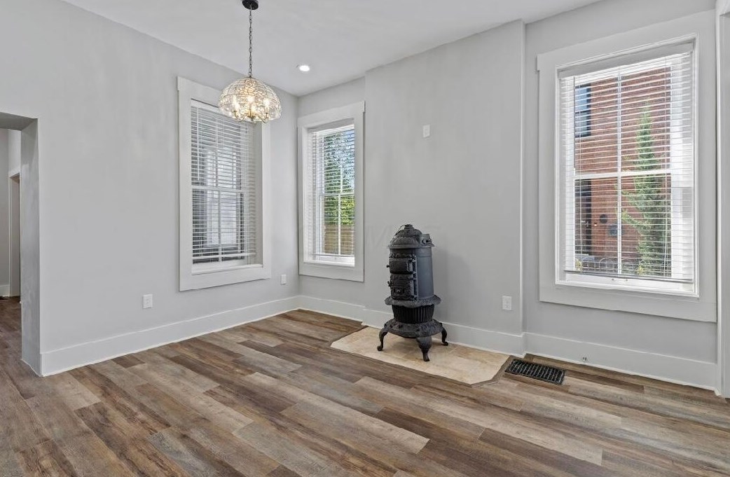 1122 Pearl St, Columbus OH 43206-3420 exterior