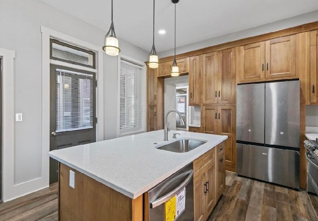 1122 Pearl St, Columbus OH 43206-3420 exterior