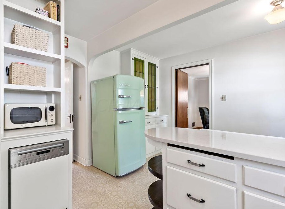 280 Winthrop Rd, Columbus OH  43214-3642 exterior