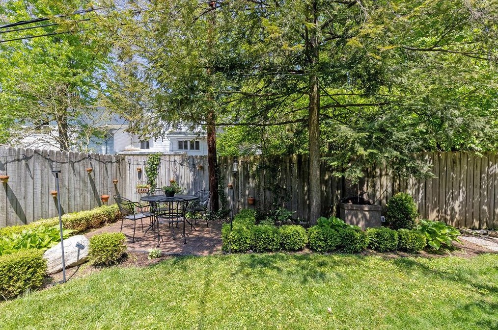 280 Winthrop Rd, Columbus OH  43214-3642 exterior