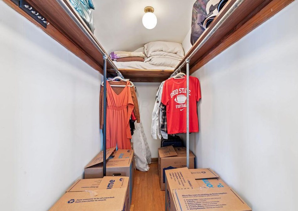 280 Winthrop Rd, Columbus OH  43214-3642 exterior