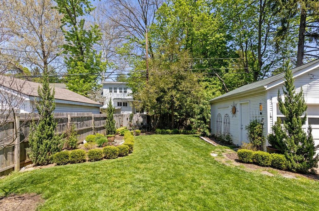 280 Winthrop Rd, Columbus OH  43214-3642 exterior