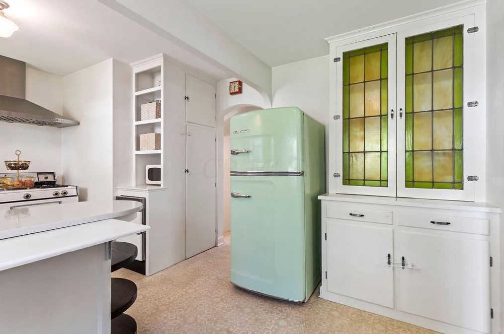 280 Winthrop Rd, Columbus OH  43214-3642 exterior