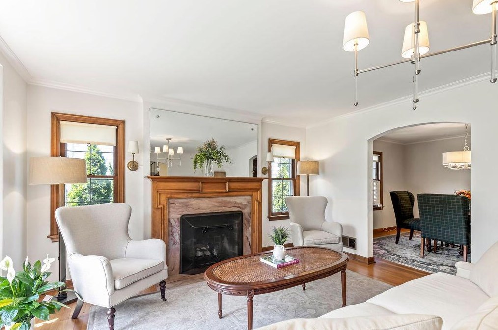 280 Winthrop Rd, Columbus OH  43214-3642 exterior