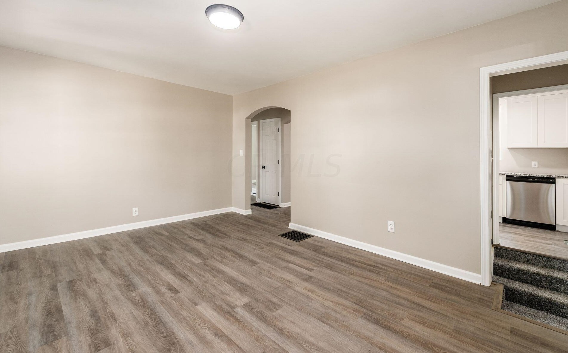 251 Kellner Rd, Columbus OH  43209-1530 exterior