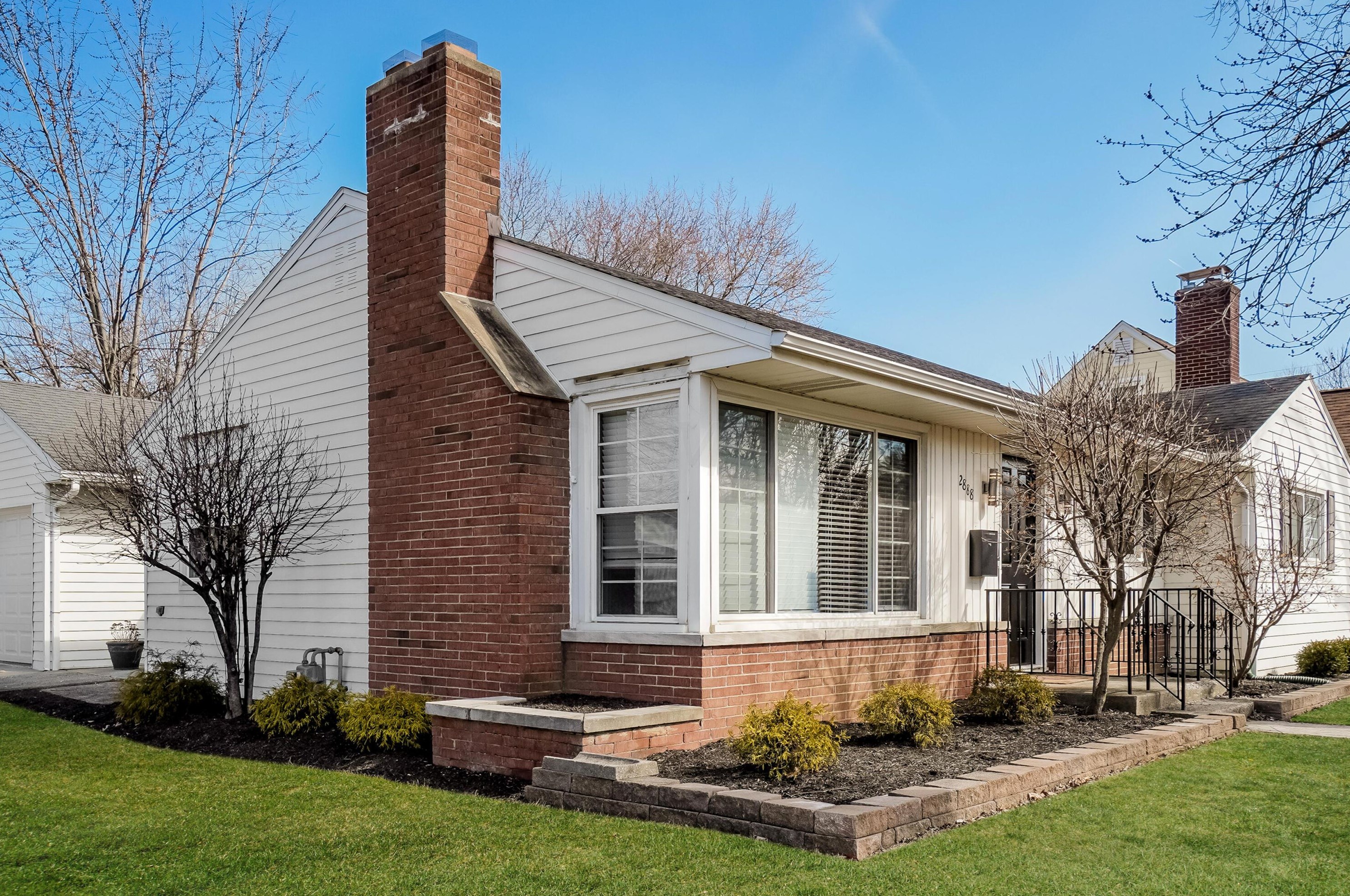 2888 Dover Rd, Columbus OH  43209-3022 exterior