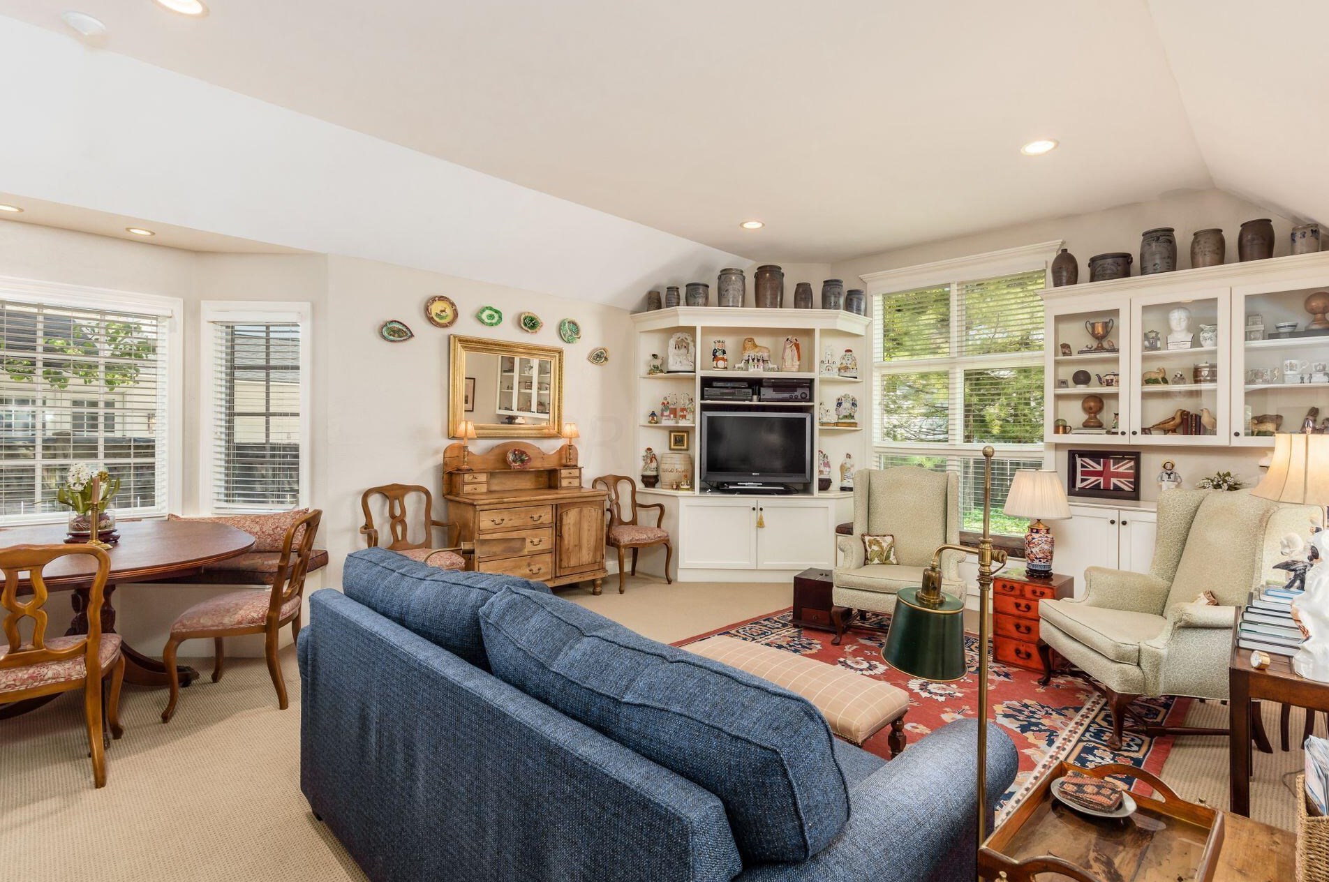 1710 Essex Rd, Columbus OH  43221-3845 exterior