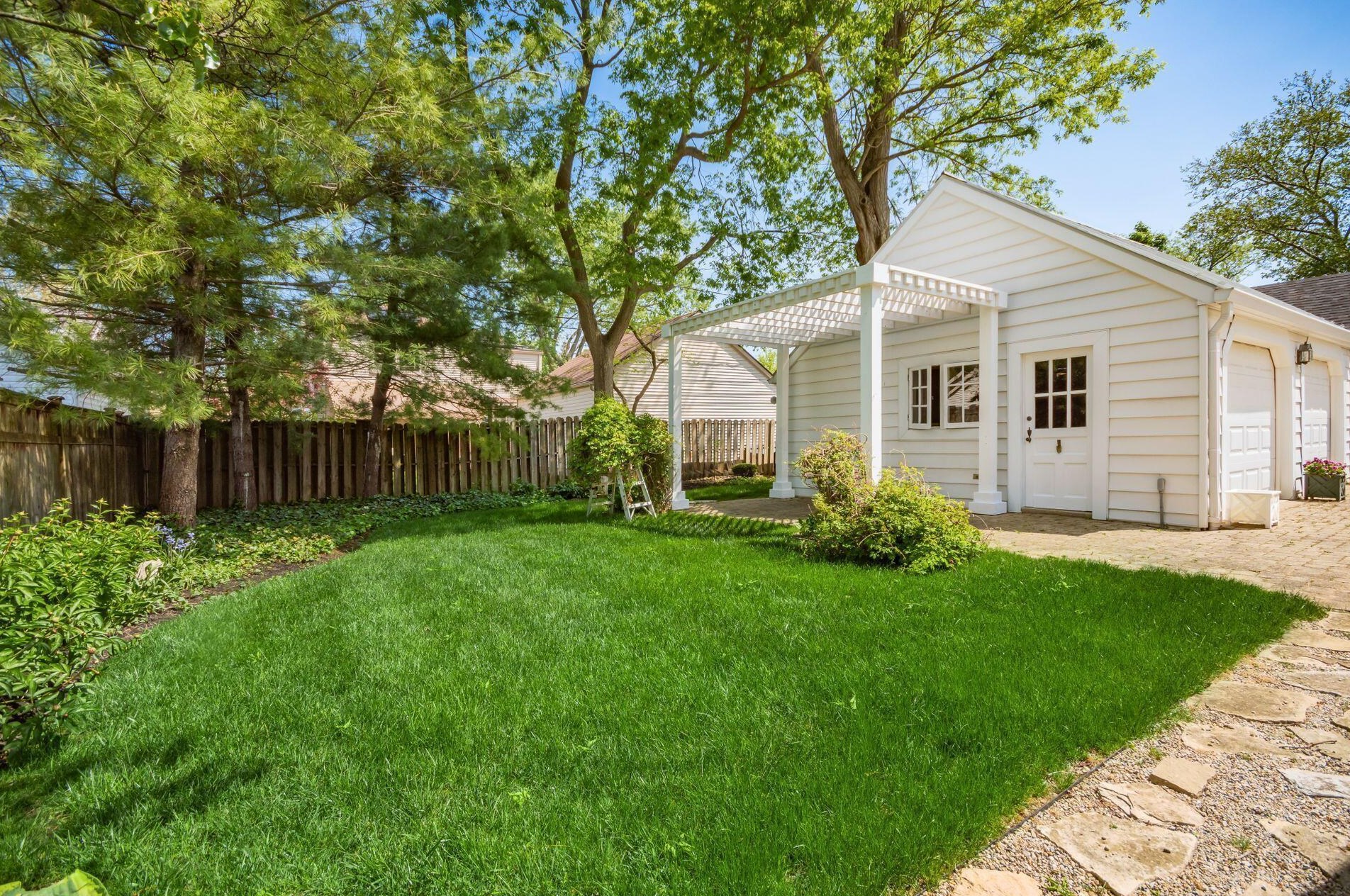 1710 Essex Rd, Columbus OH  43221-3845 exterior