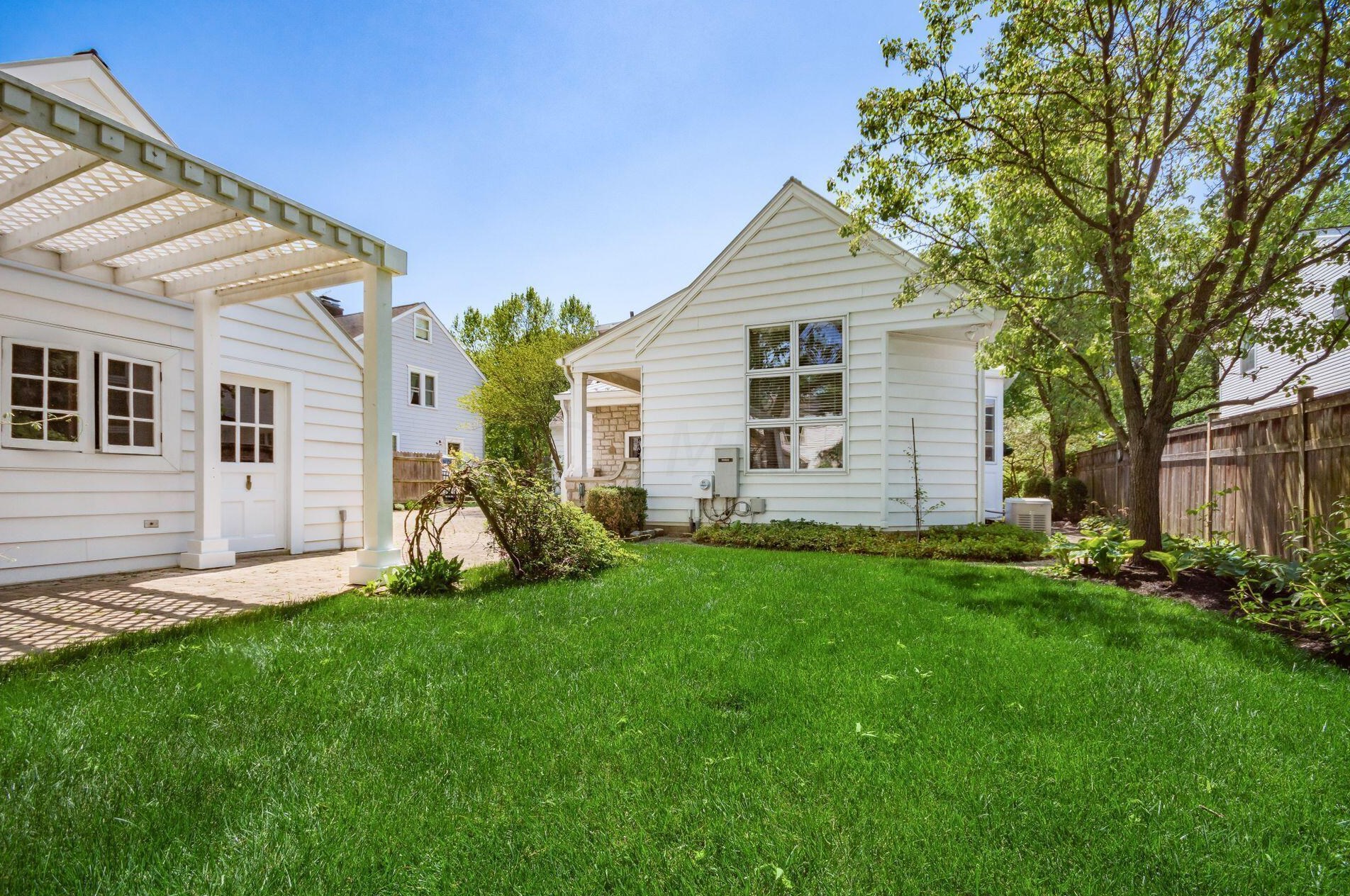 1710 Essex Rd, Columbus OH  43221-3845 exterior