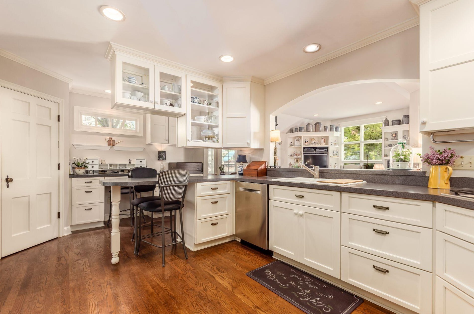 1710 Essex Rd, Columbus OH  43221-3845 exterior