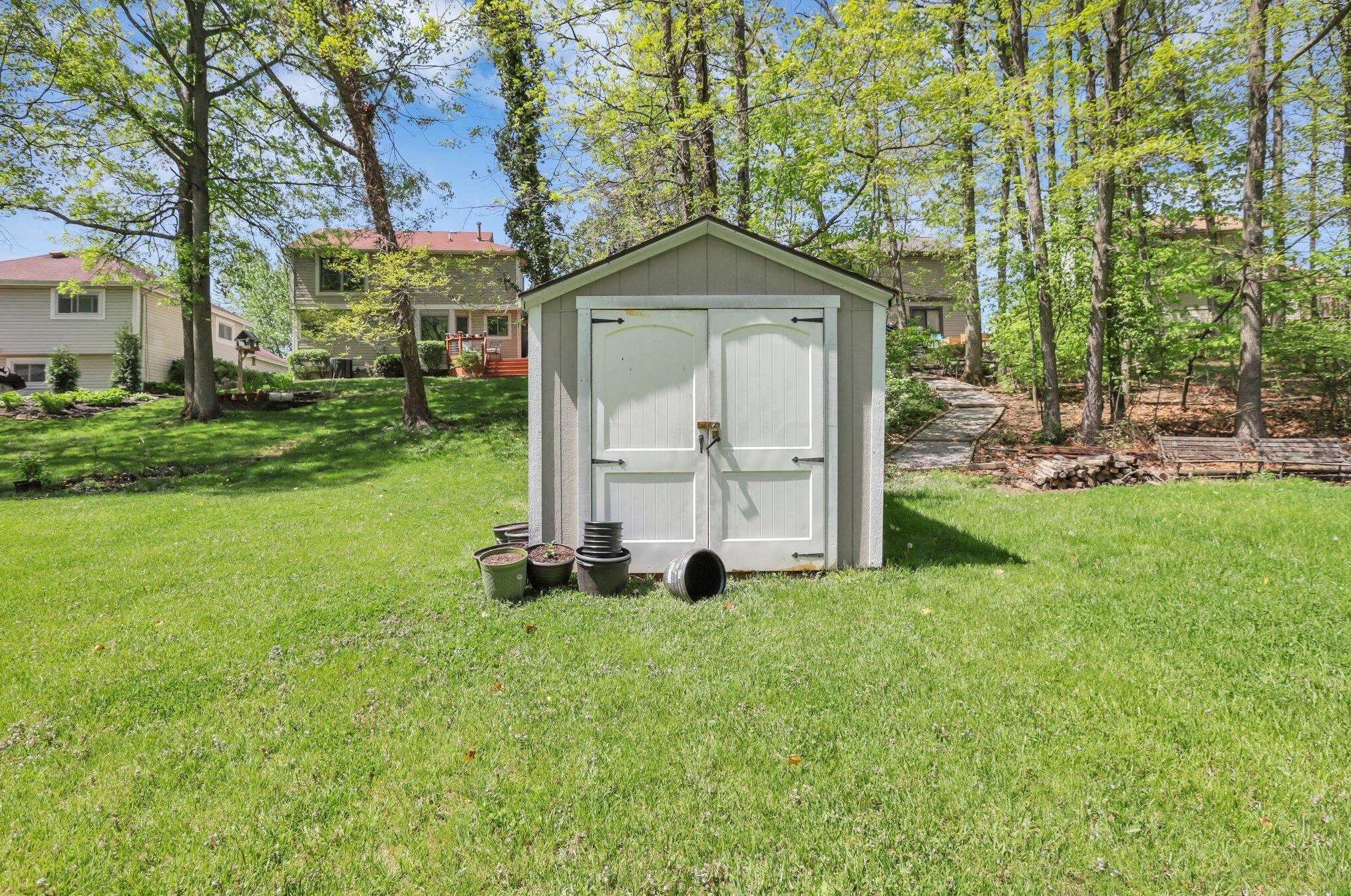 5385 Wolf Run Dr, Columbus OH  43230-4532 exterior