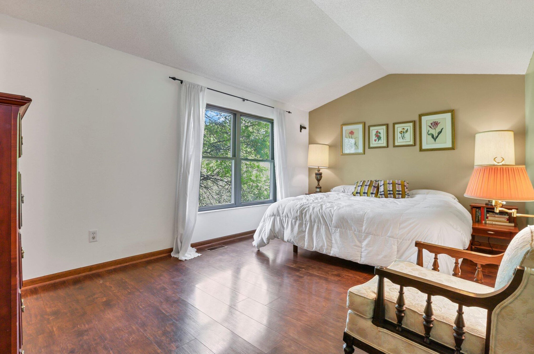 5385 Wolf Run Dr, Columbus OH  43230-4532 exterior