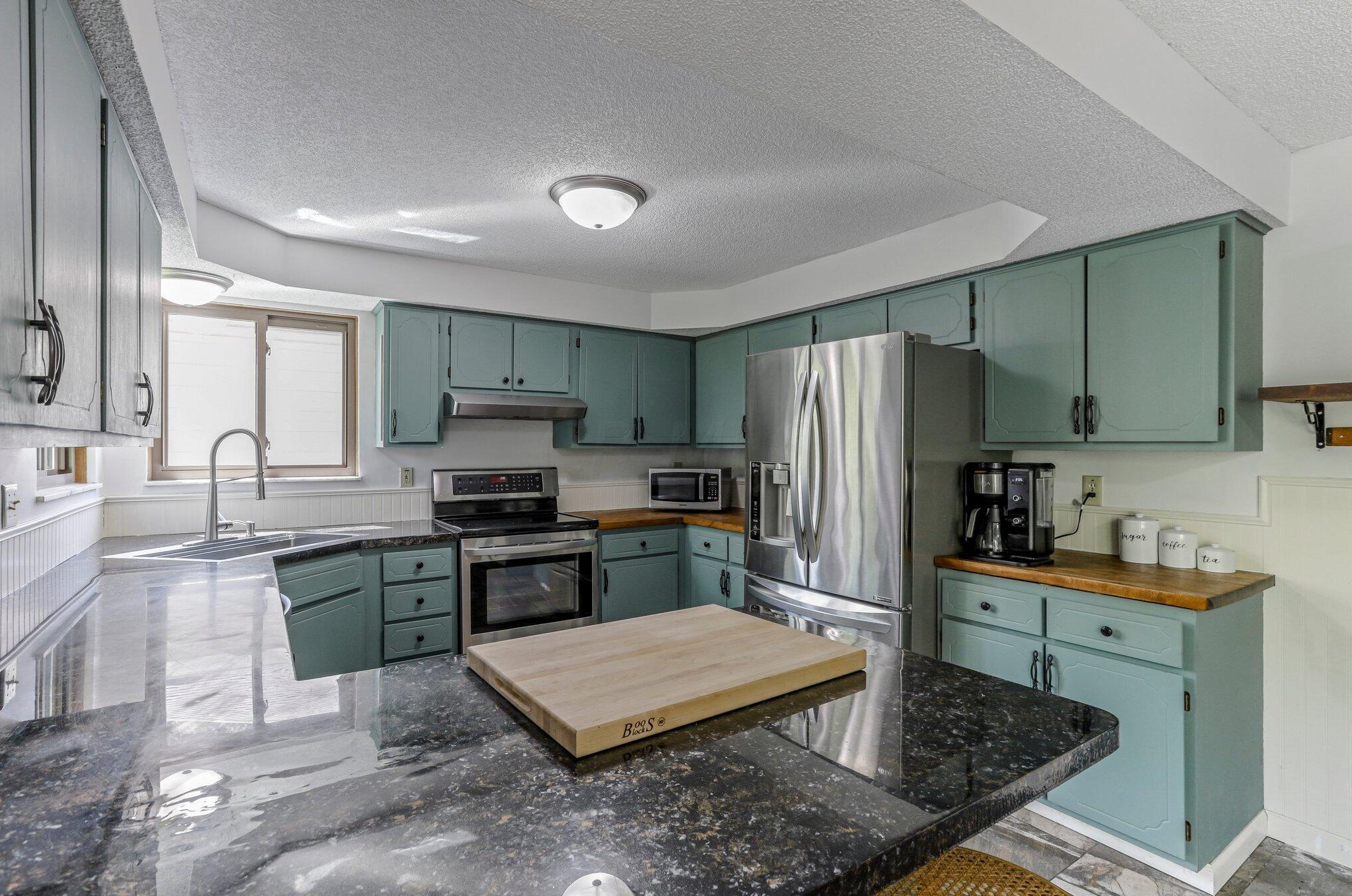 5385 Wolf Run Dr, Columbus OH  43230-4532 exterior