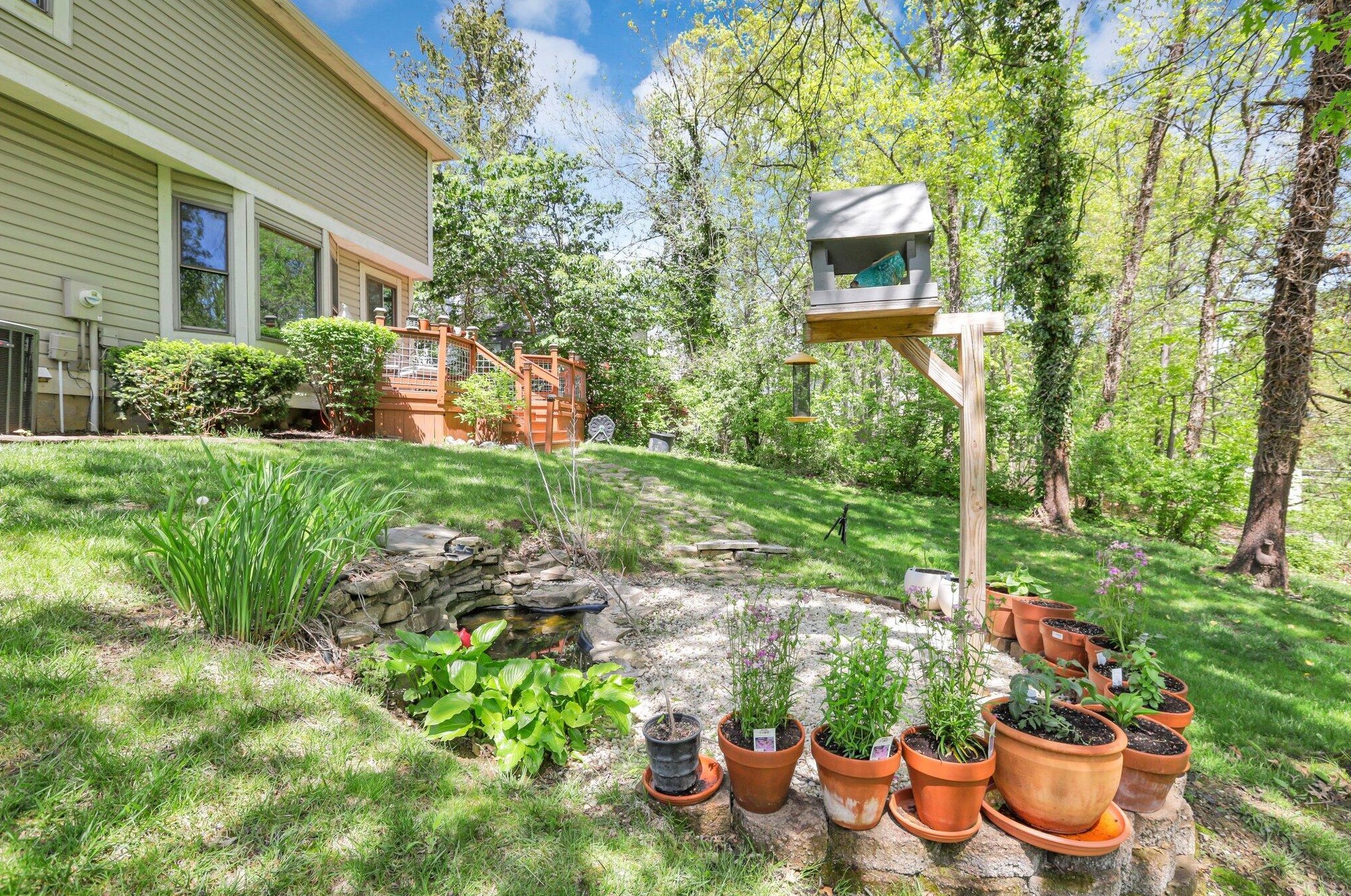 5385 Wolf Run Dr, Columbus OH  43230-4532 exterior