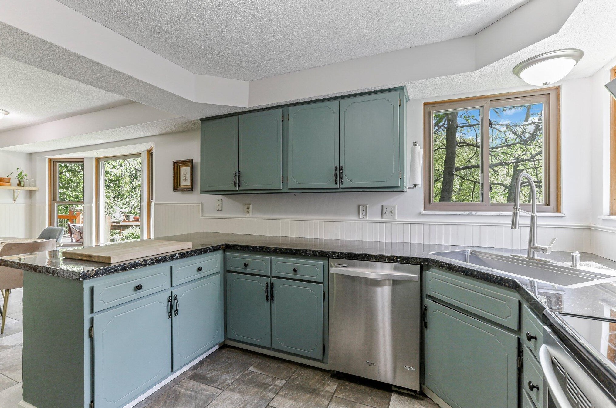 5385 Wolf Run Dr, Columbus OH  43230-4532 exterior