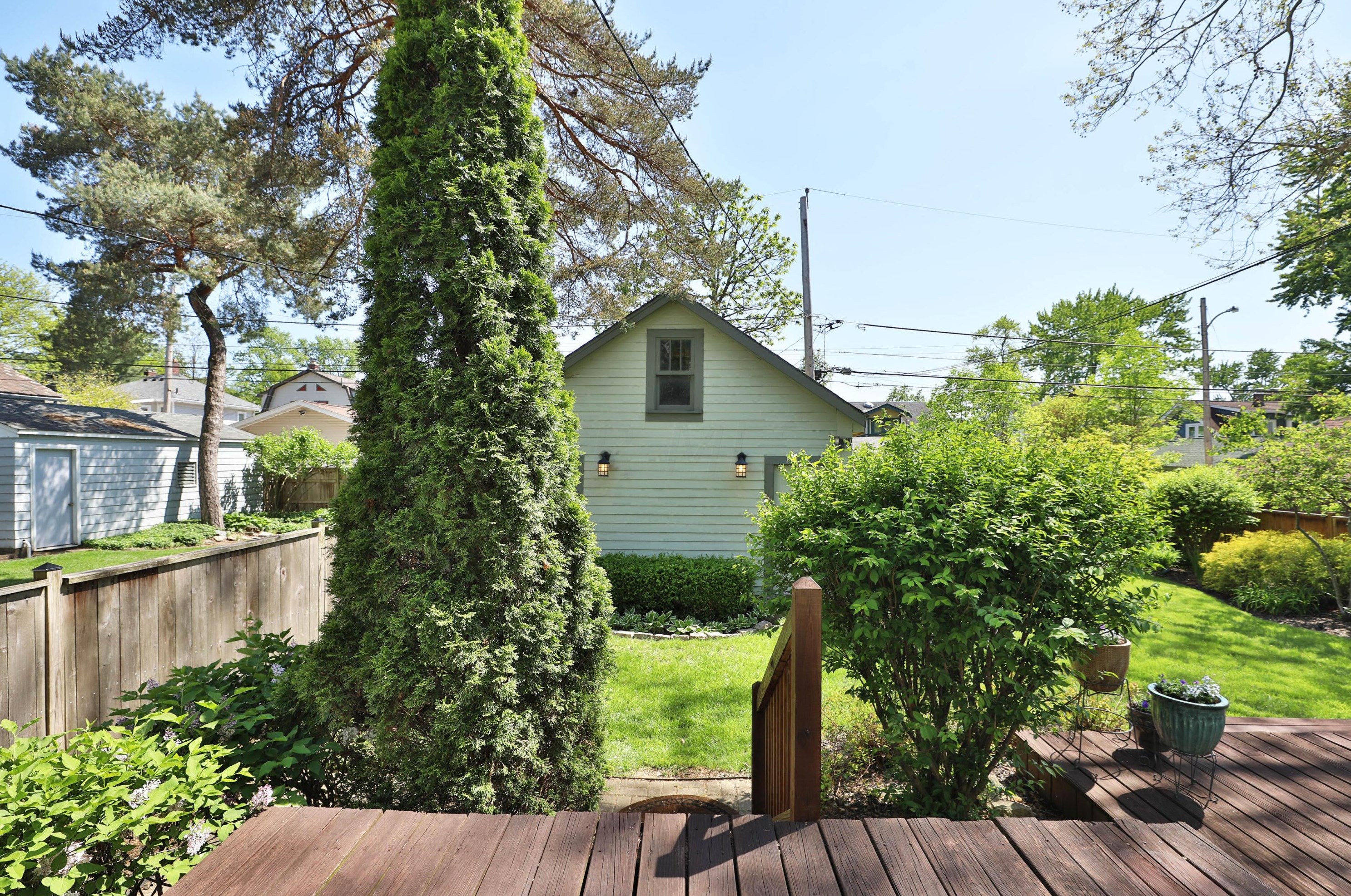 185 Weber Rd, Columbus OH 43202-1451 exterior