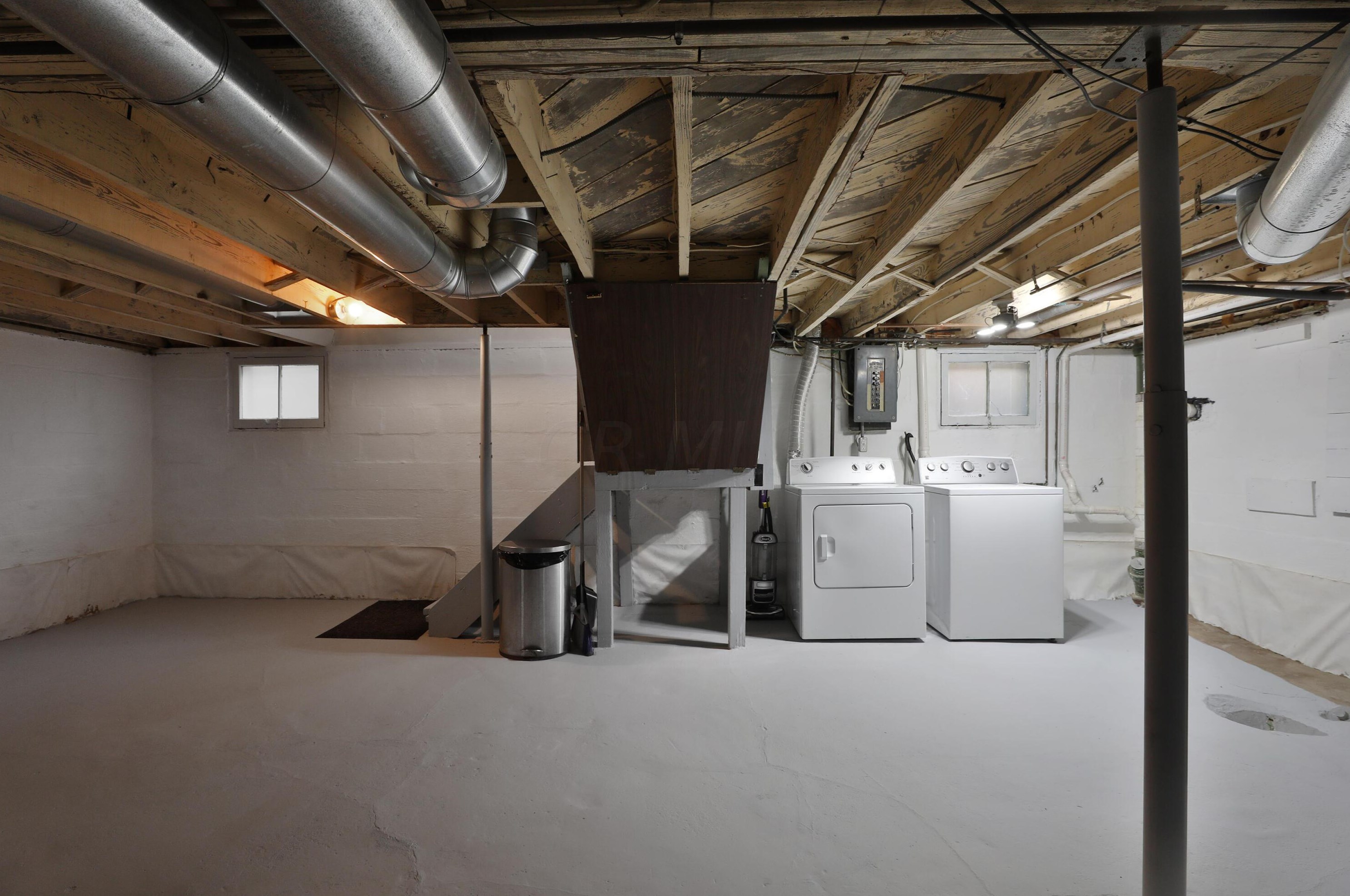 185 Weber Rd, Columbus OH 43202-1451 exterior