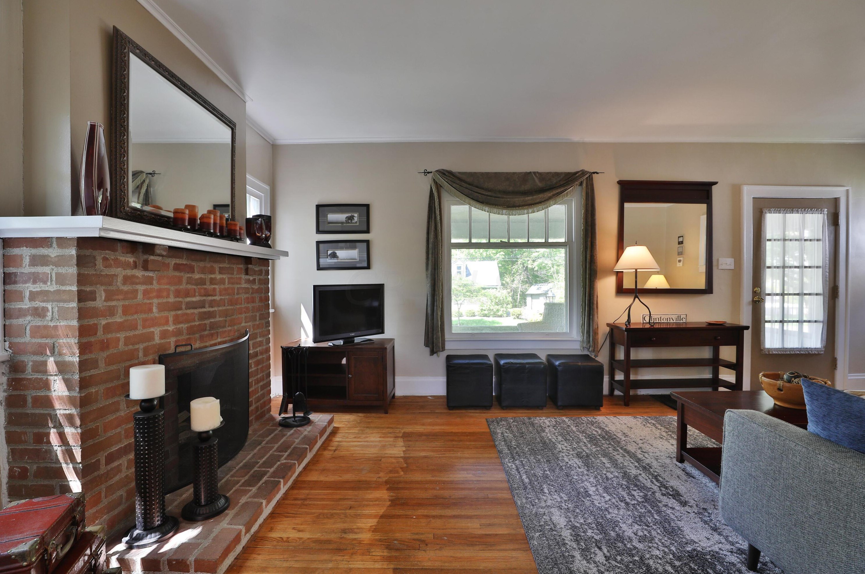 185 Weber Rd, Columbus OH 43202-1451 exterior