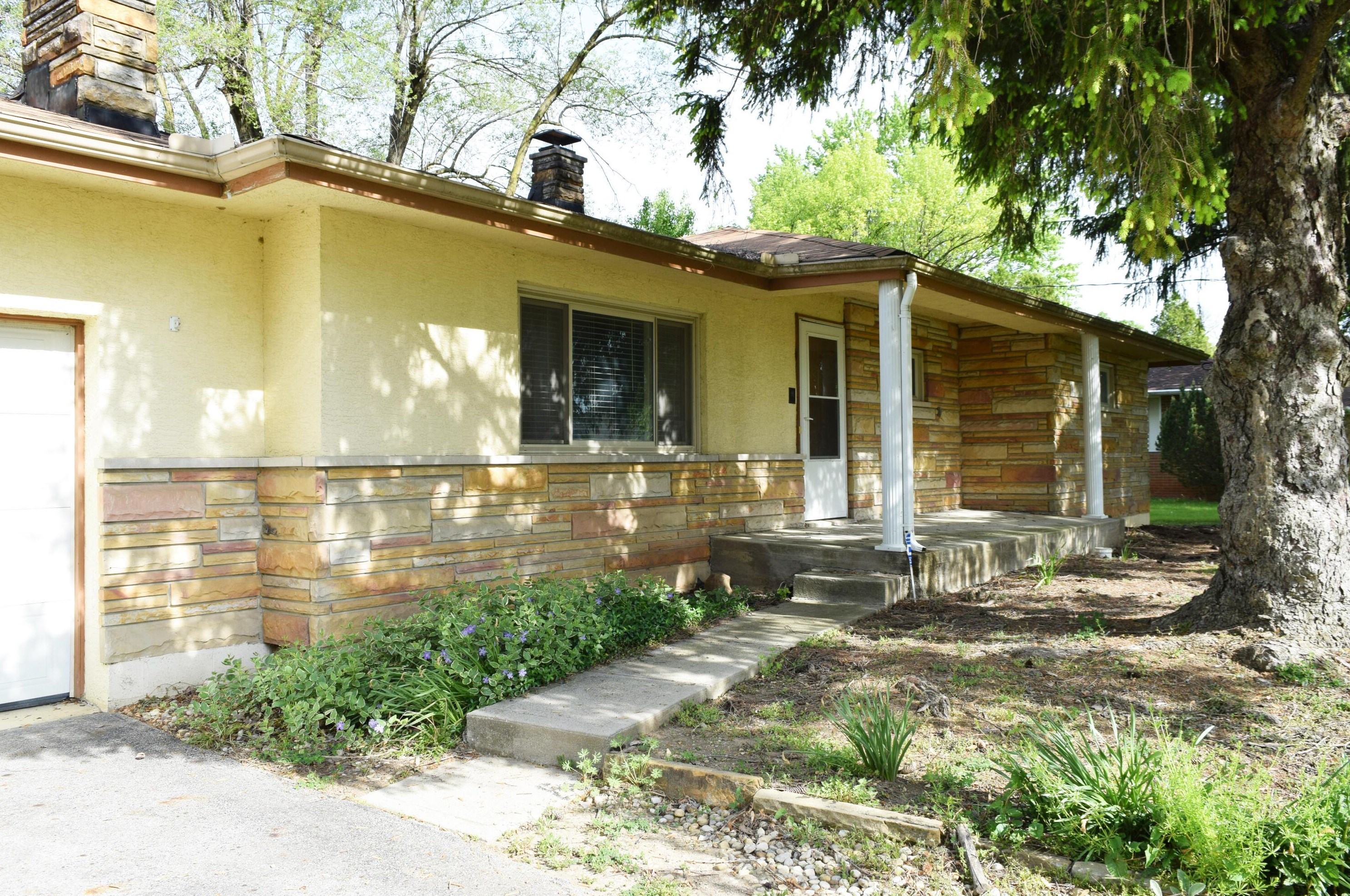 5441 Hoover Rd, Darbydale, OH 43123