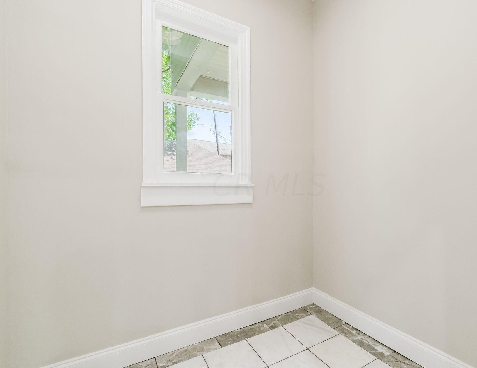 42 Governors Pl, Columbus OH  43203-1911 exterior