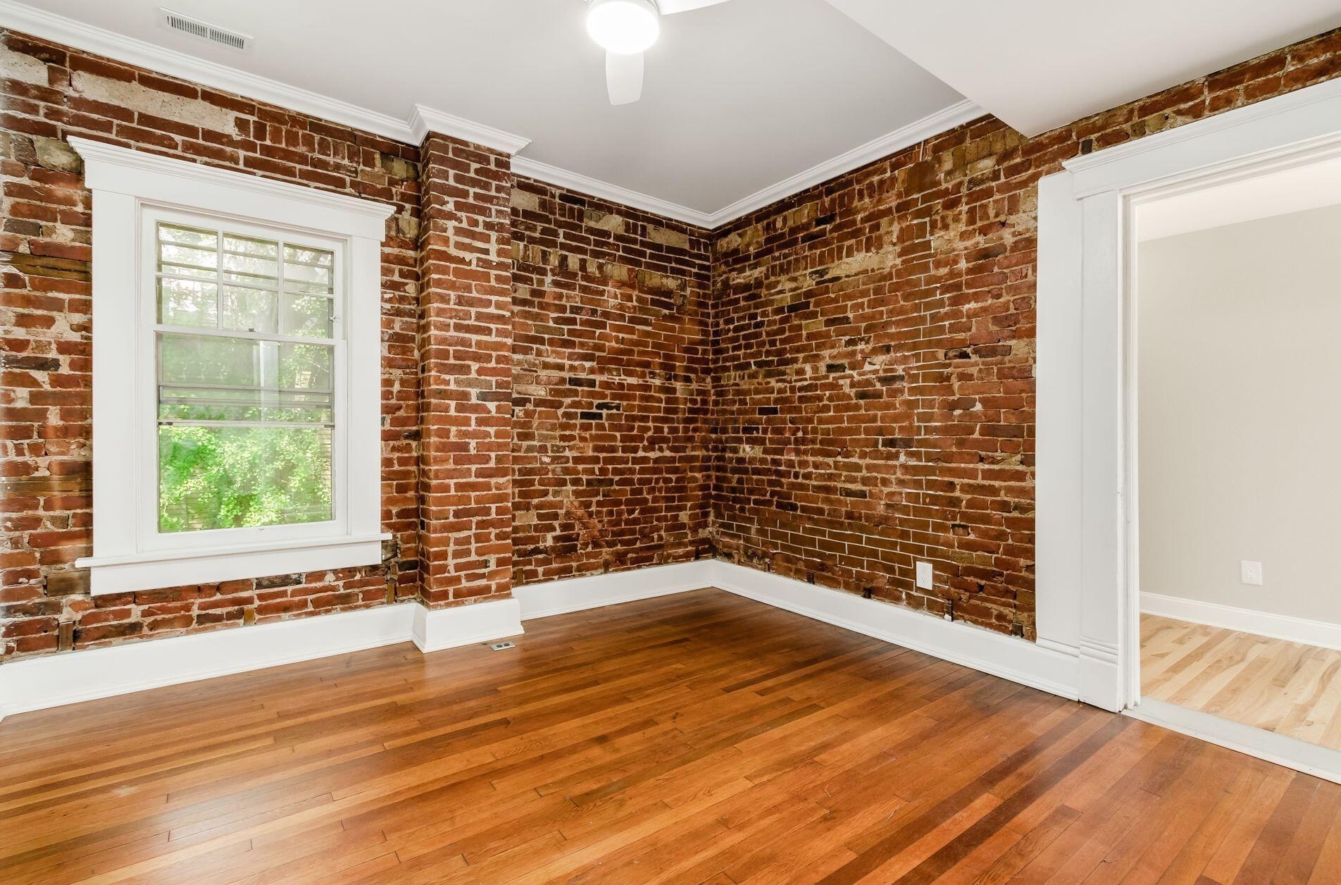 42 Governors Pl, Columbus OH  43203-1911 exterior