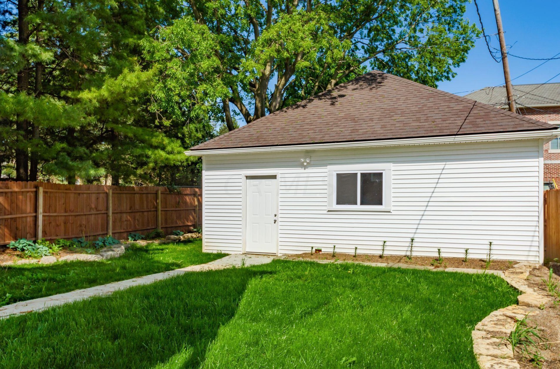 42 Governors Pl, Columbus OH  43203-1911 exterior