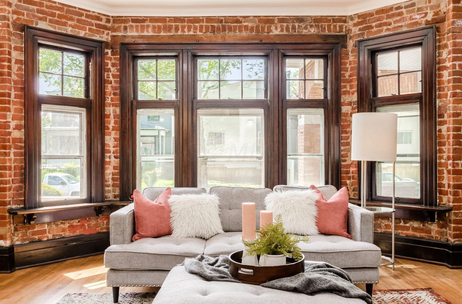 42 Governors Pl, Columbus OH  43203-1911 exterior