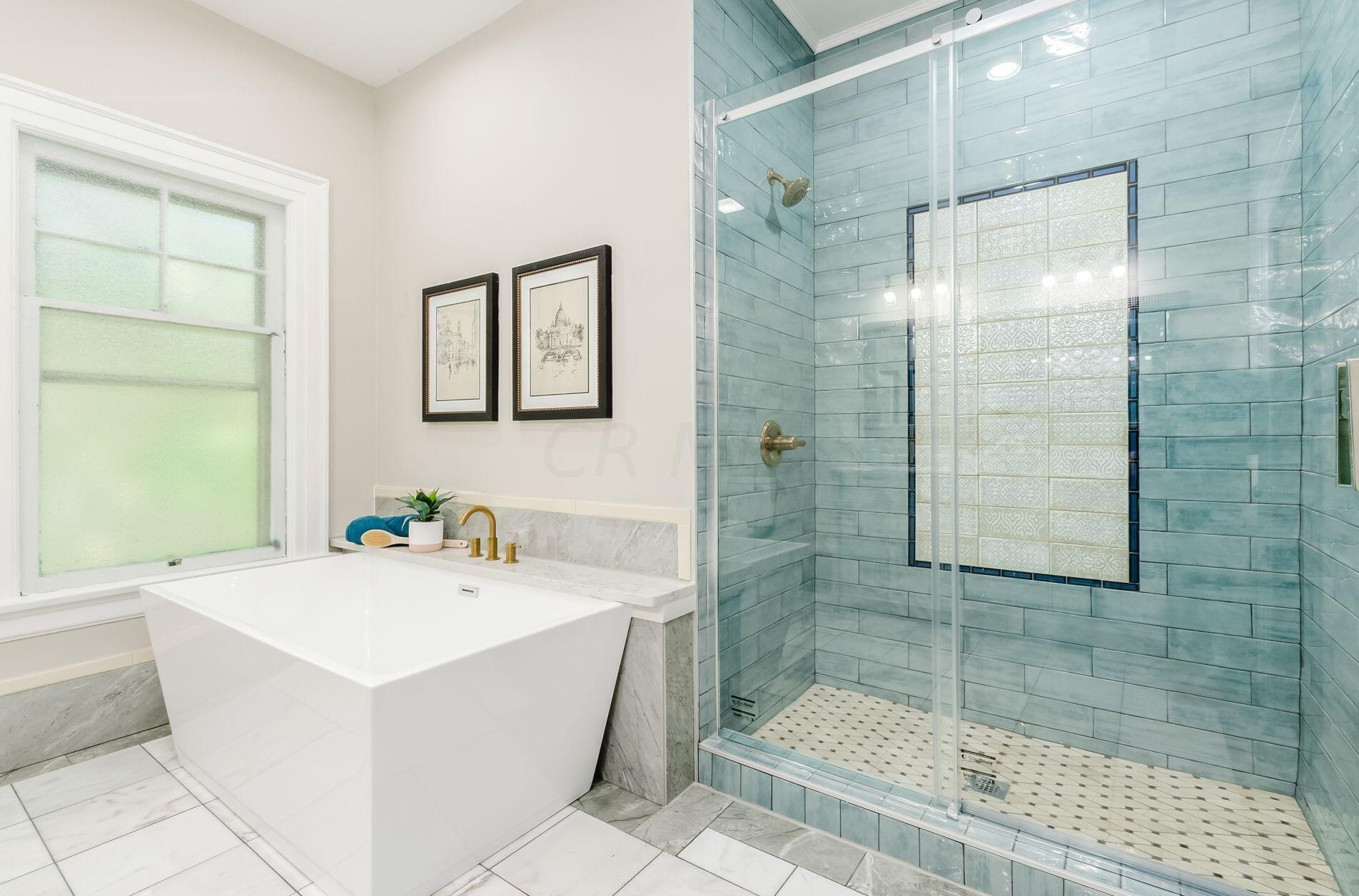 42 Governors Pl, Columbus OH  43203-1911 exterior