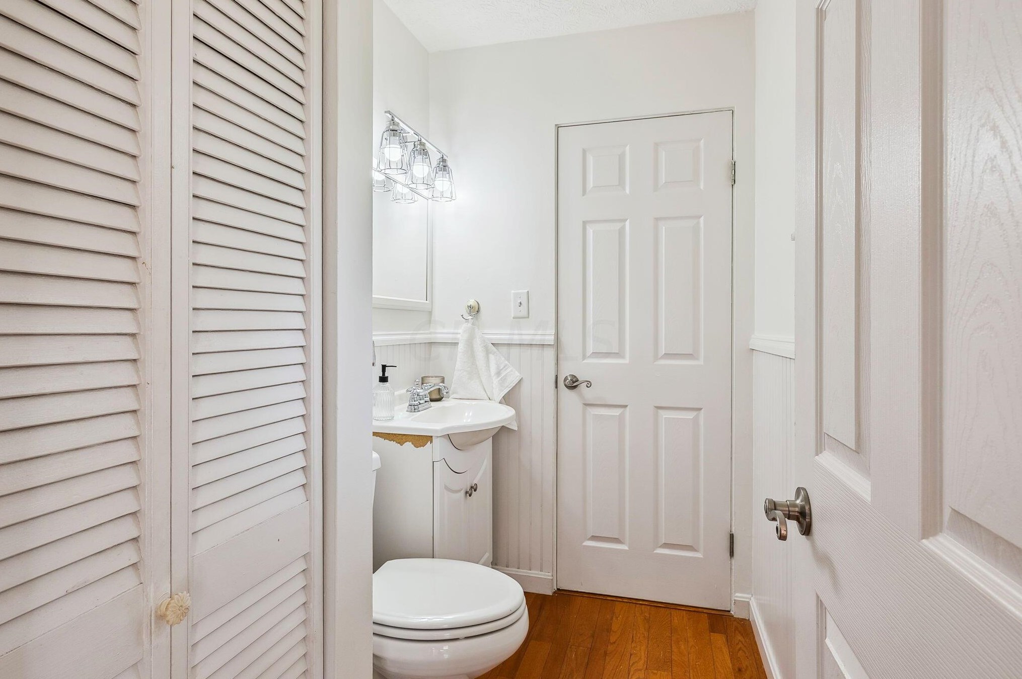 4690 Glendon Rd, Columbus OH 43229-6447 exterior