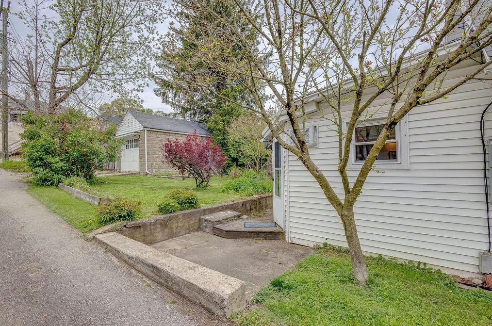 121 E Vine St, Mount Vernon, OH 43050