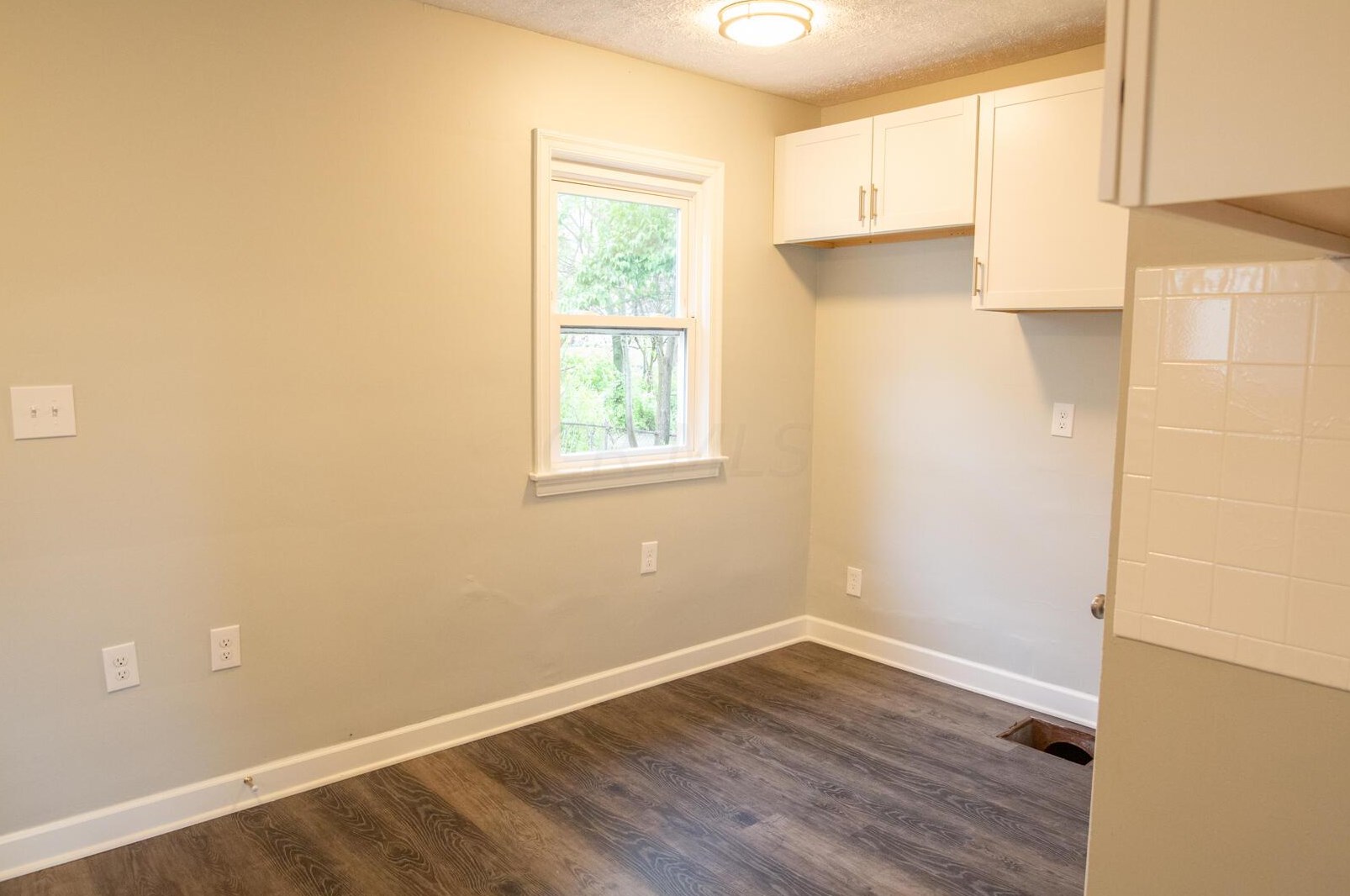 1708 Bide A Wee Park Ave, Columbus OH 43205-3039 exterior