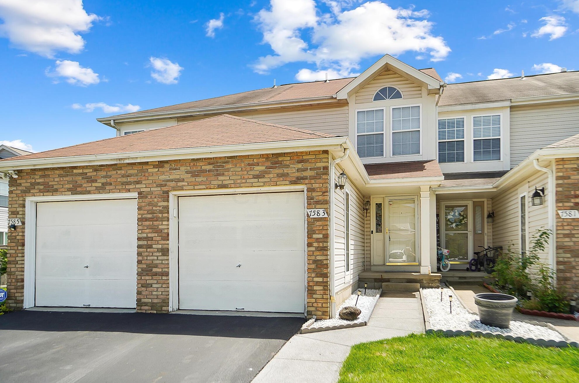 7583 Wellshire Dr, Pickerington, OH 43147