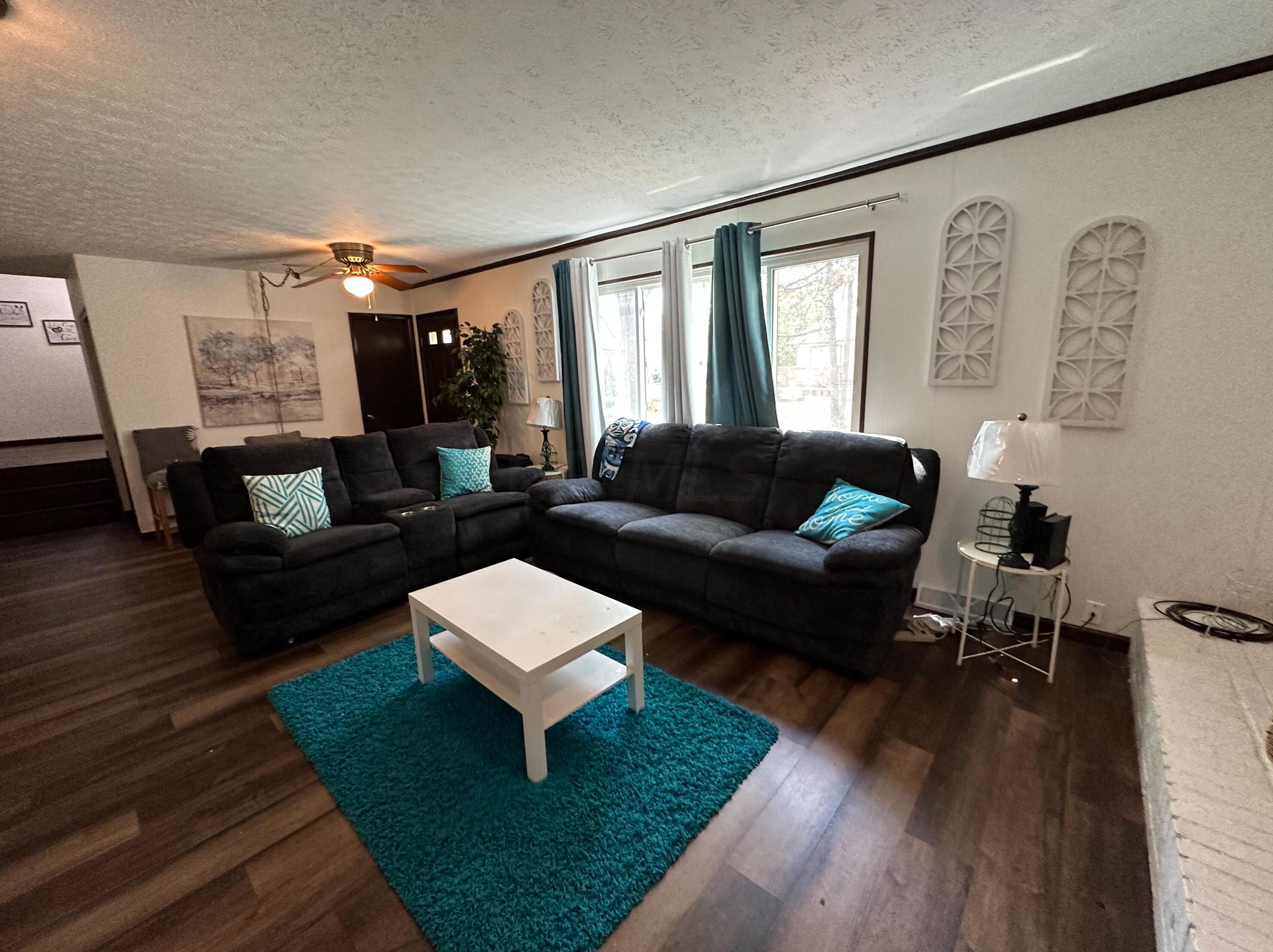 1795 Dorsetshire Rd, Columbus OH  43229-2166 exterior