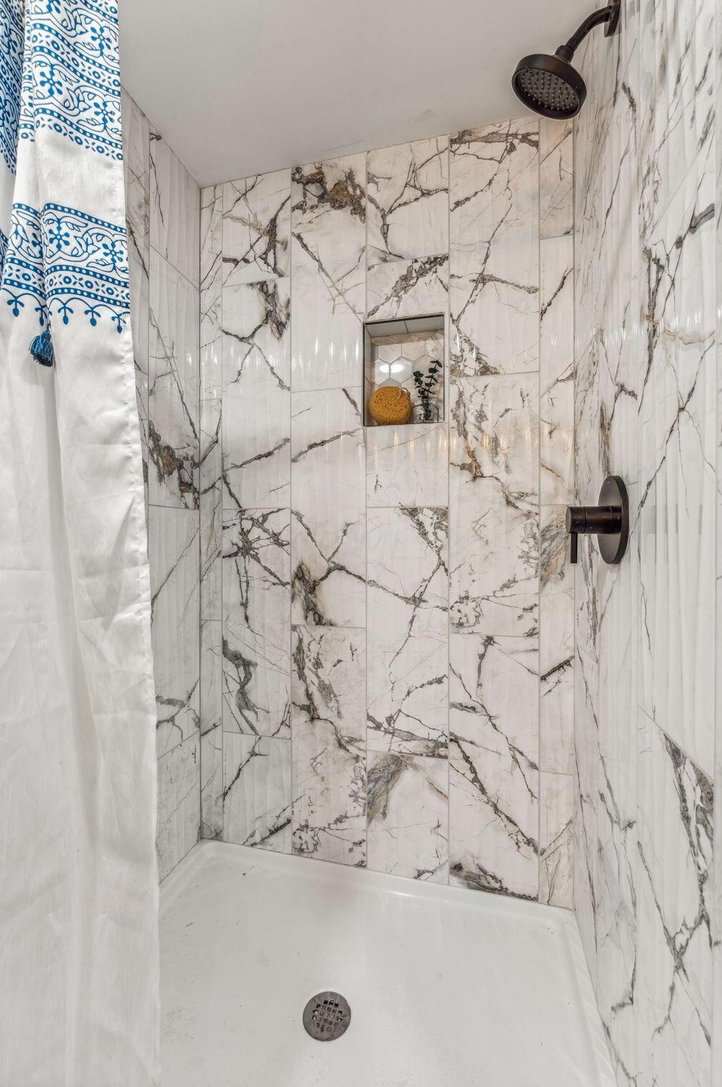 734 Kelton Ave, Columbus OH  43205-2908 exterior