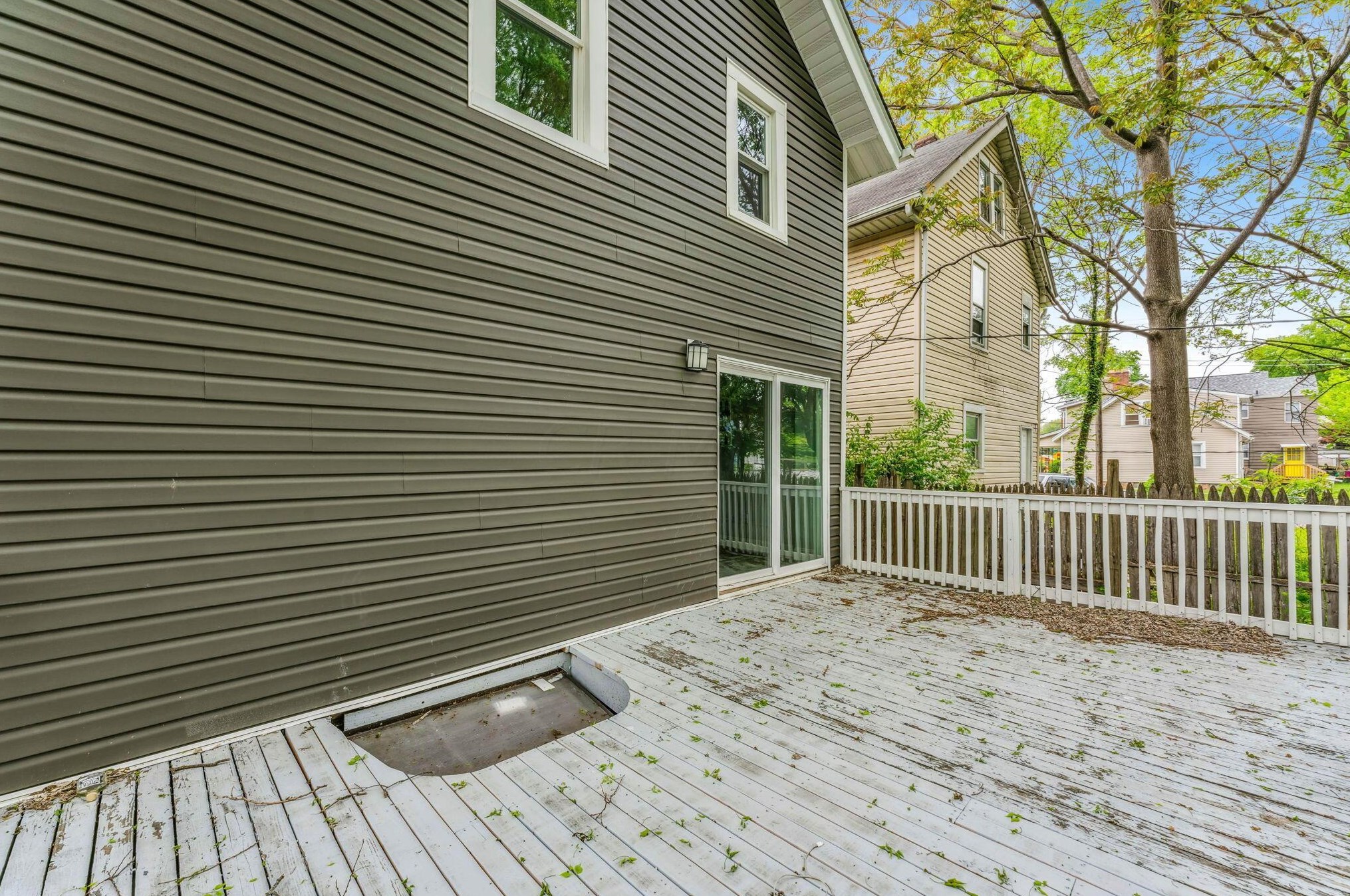 734 Kelton Ave, Columbus OH  43205-2908 exterior