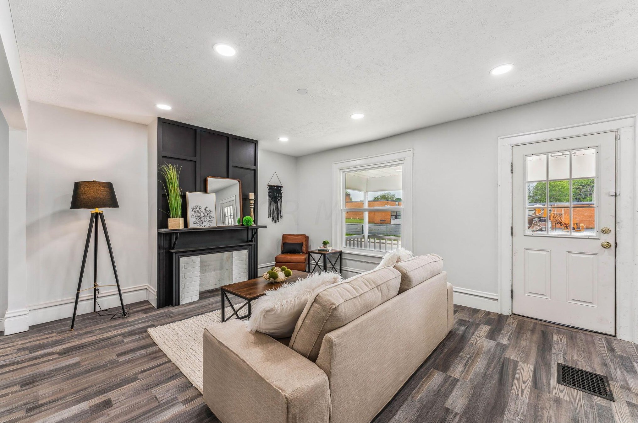 734 Kelton Ave, Columbus OH  43205-2908 exterior