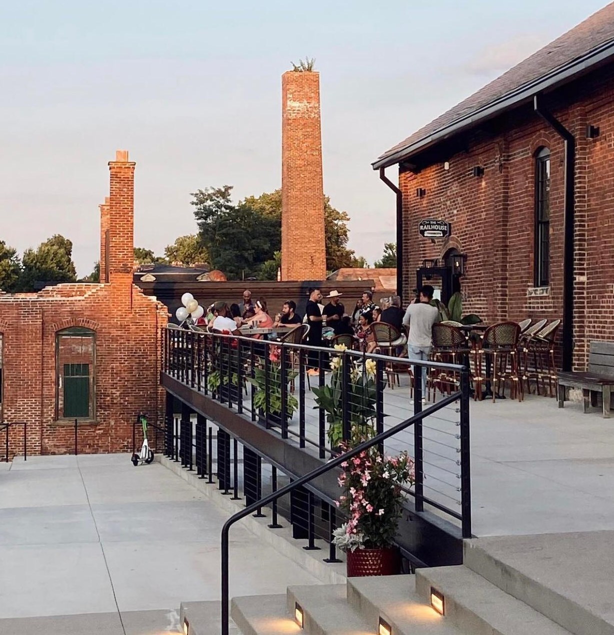 1518 Bryden Rd, Columbus OH 43205-2125 exterior