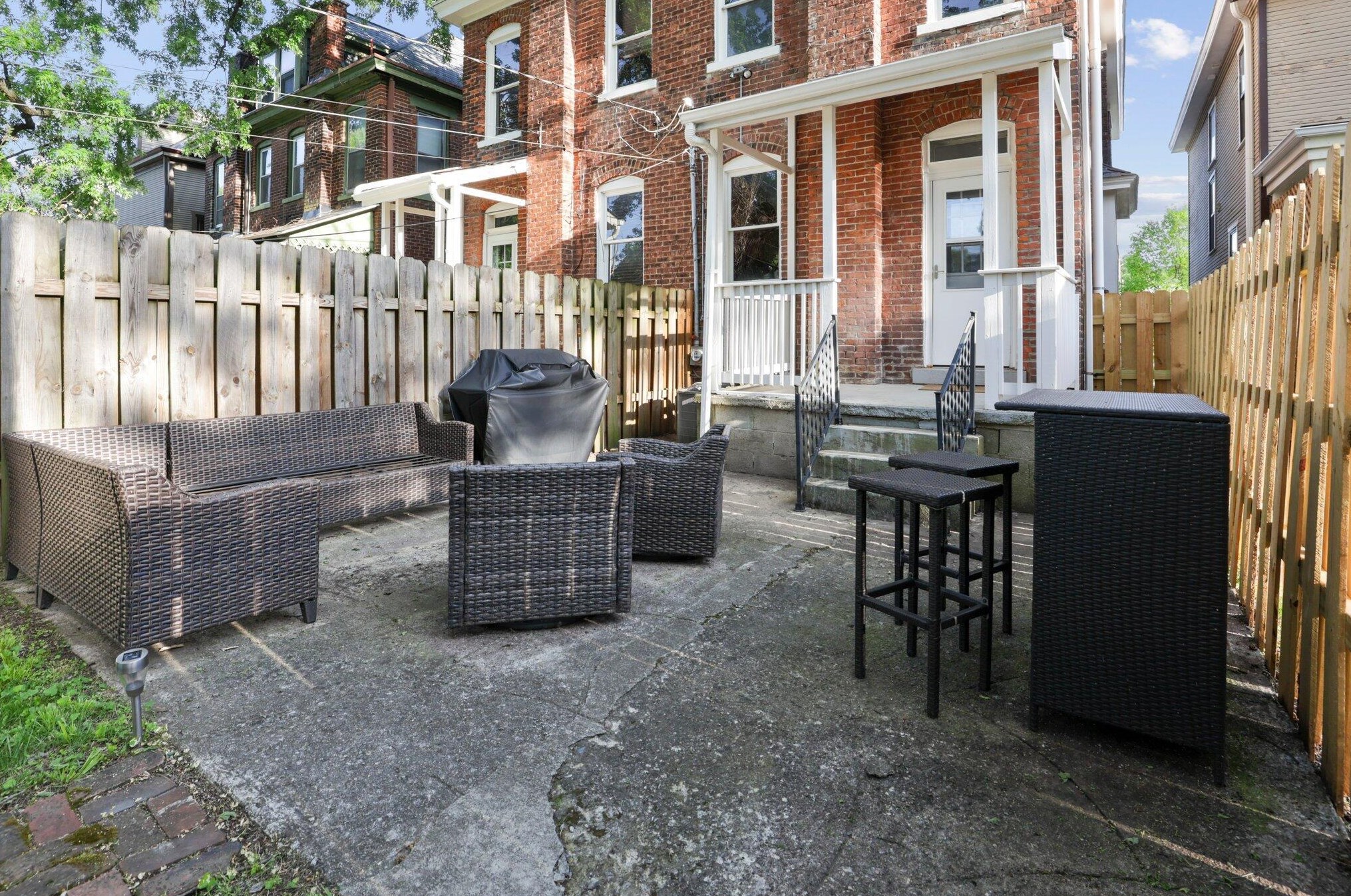 1518 Bryden Rd, Columbus OH 43205-2125 exterior