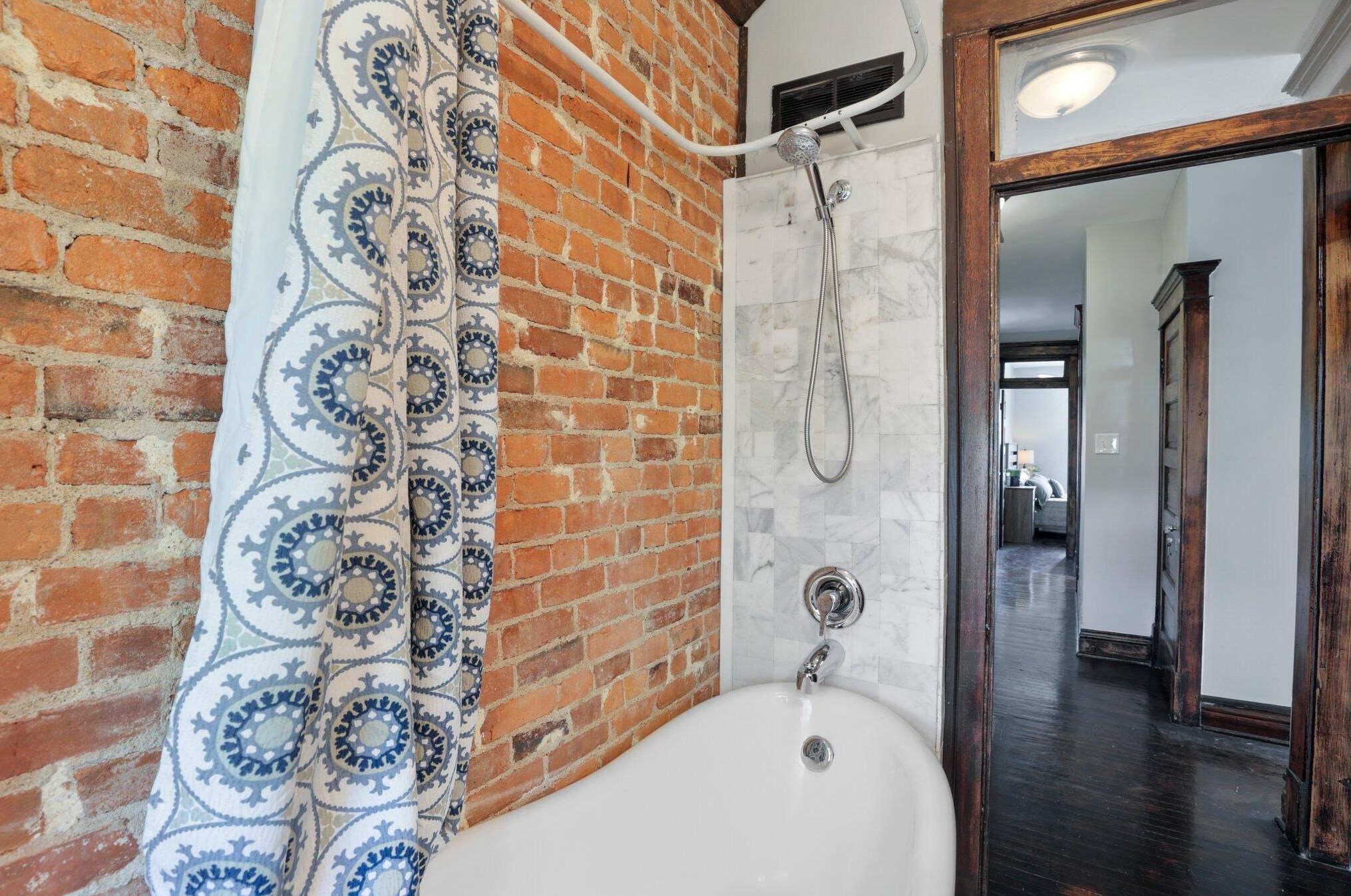 1518 Bryden Rd, Columbus OH 43205-2125 exterior