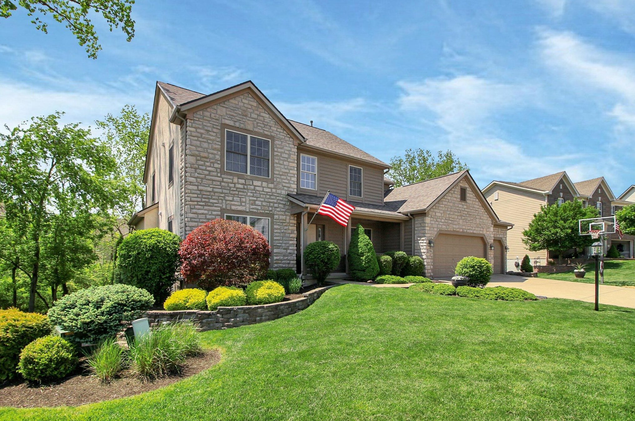 206 Blue Jacket Cir, Pickerington, OH 43147-8050