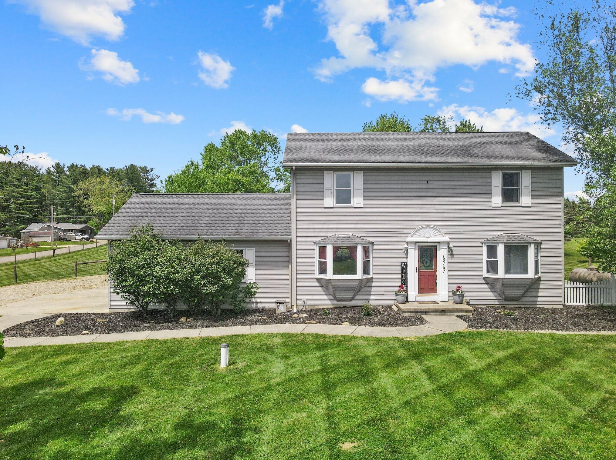 19157 Coshocton Rd, Mount Vernon, OH 43050