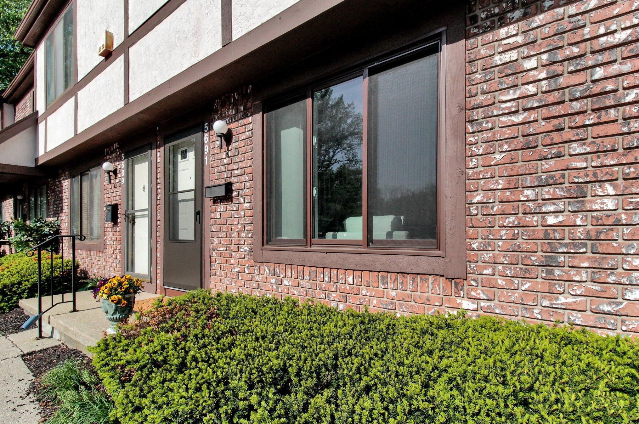 5691 Great Hall Ct, Columbus, OH 43231-7104