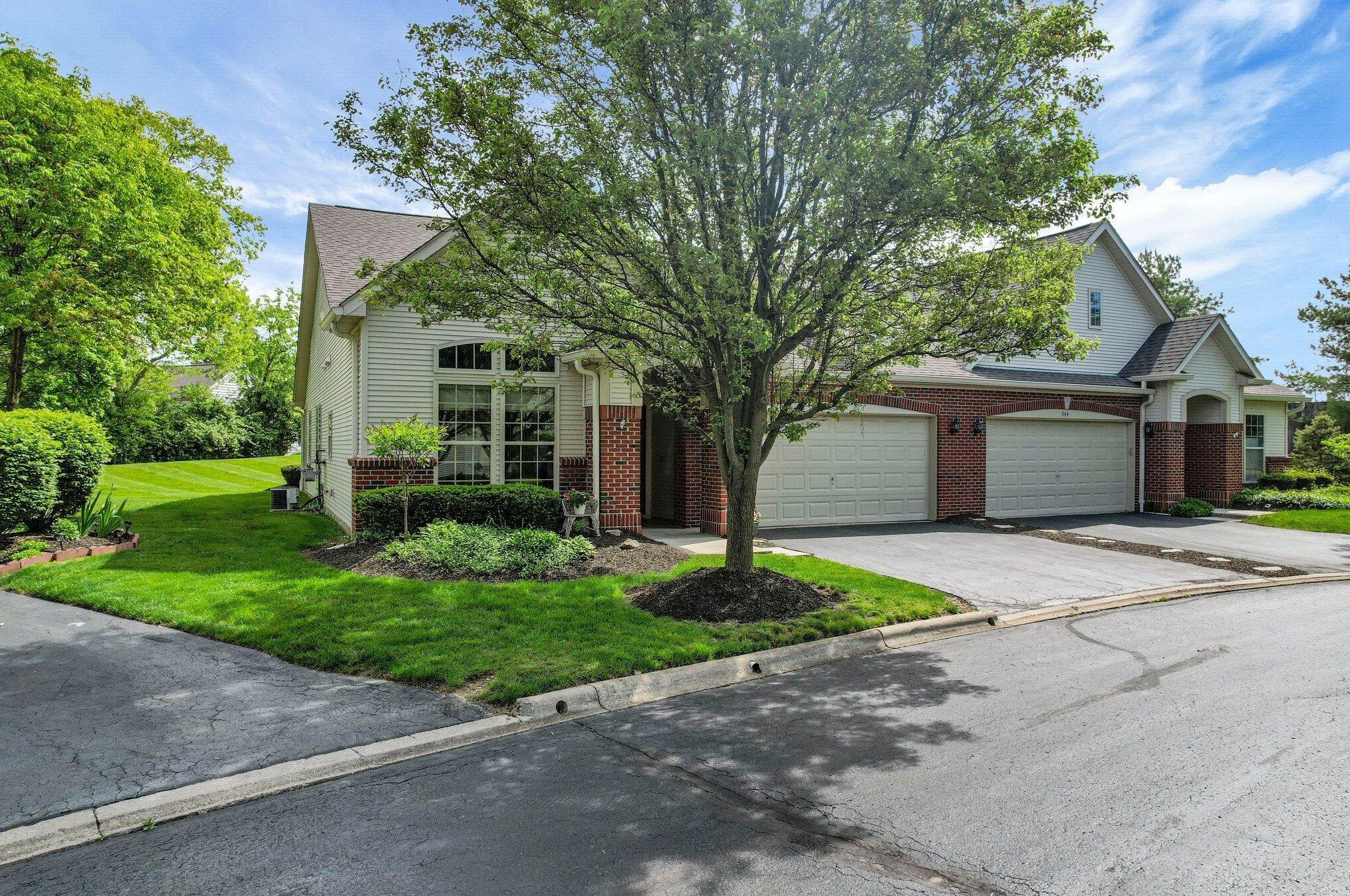 340 Postage Cir, Pickerington, OH 43147-8069