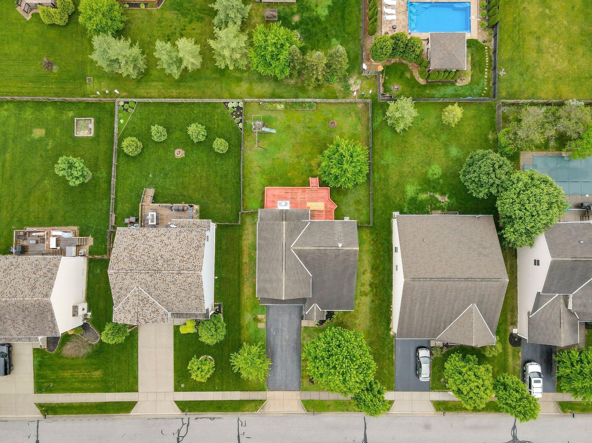 1204 Deansway Dr, Pataskala, OH 43062